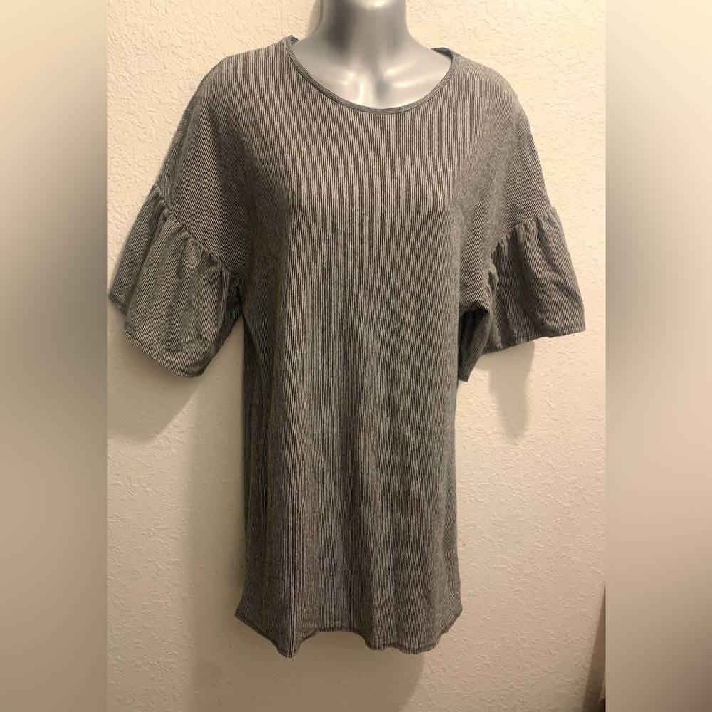 Zara Dress size small